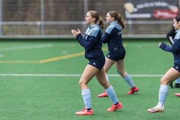 Bild 11 - F VfL Pinneberg - USC Paloma : Ergebnis: 1:4